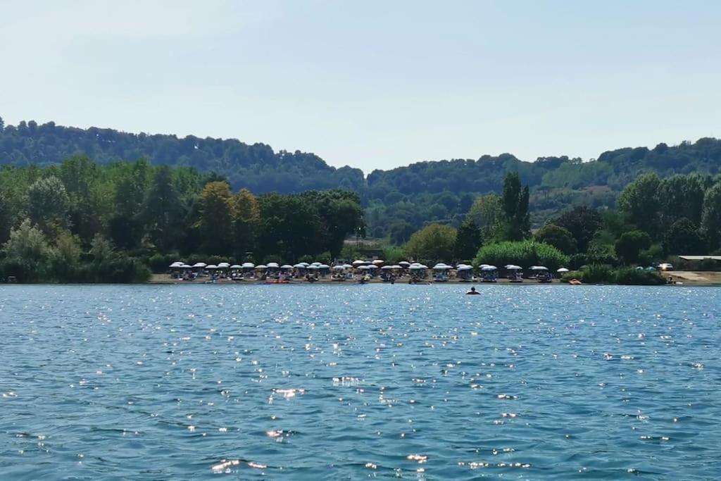 Appartamento Tra Il Borgo E Il Lago Anguillara Sabazia Buitenkant foto