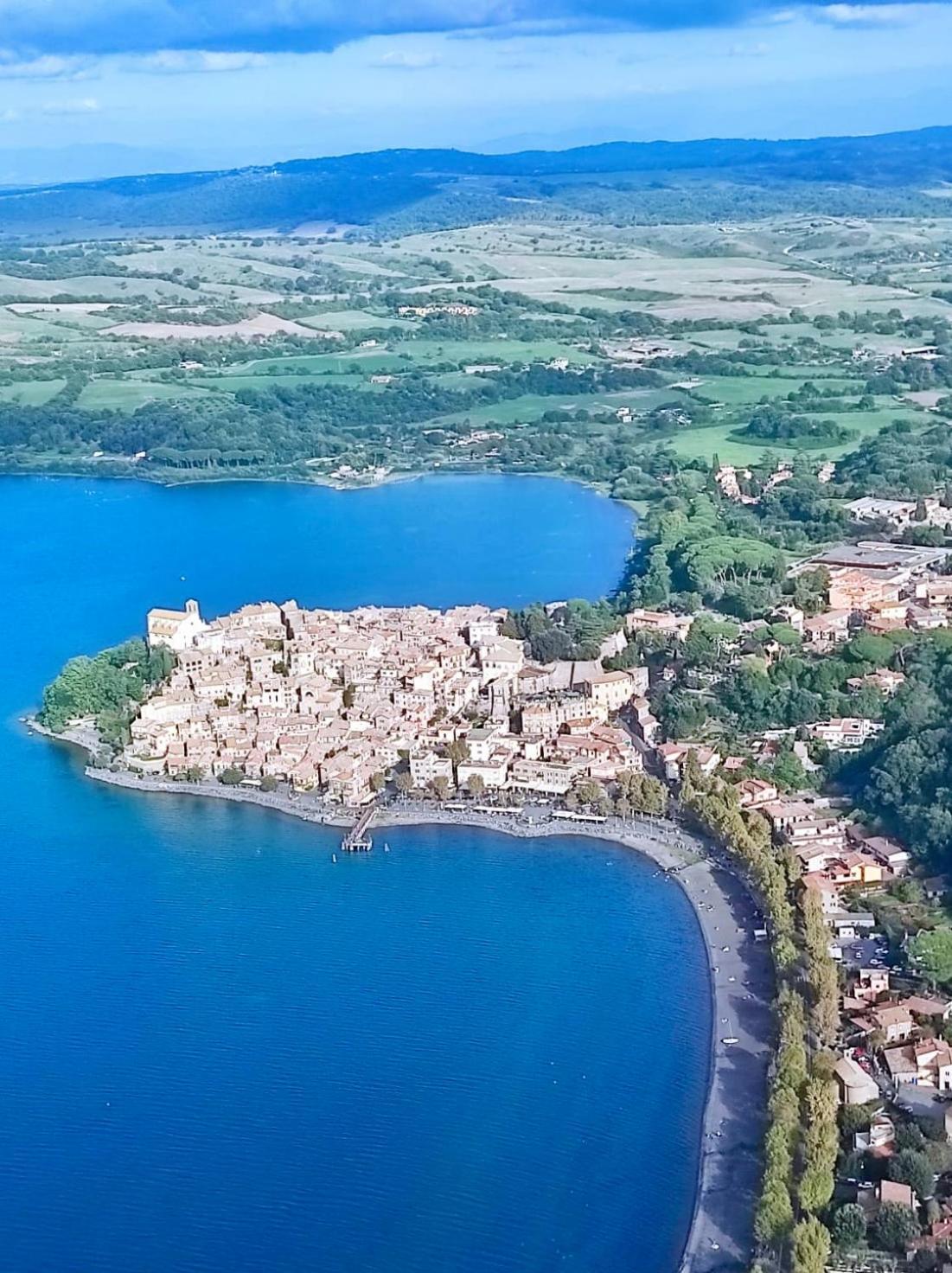 Appartamento Tra Il Borgo E Il Lago Anguillara Sabazia Buitenkant foto