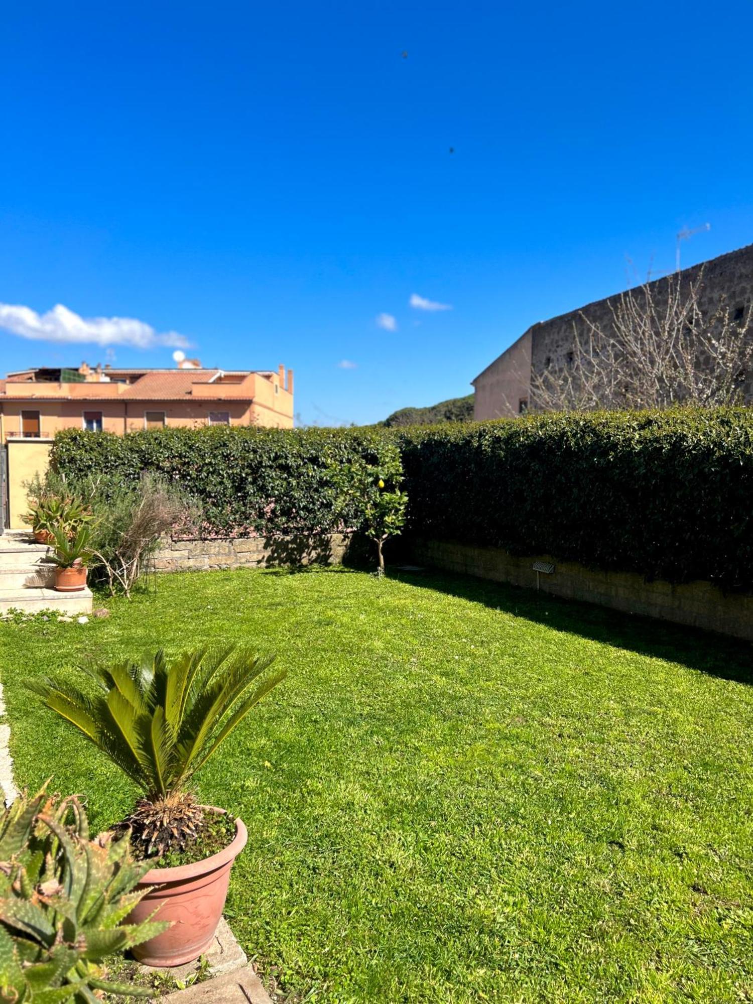 Appartamento Tra Il Borgo E Il Lago Anguillara Sabazia Buitenkant foto