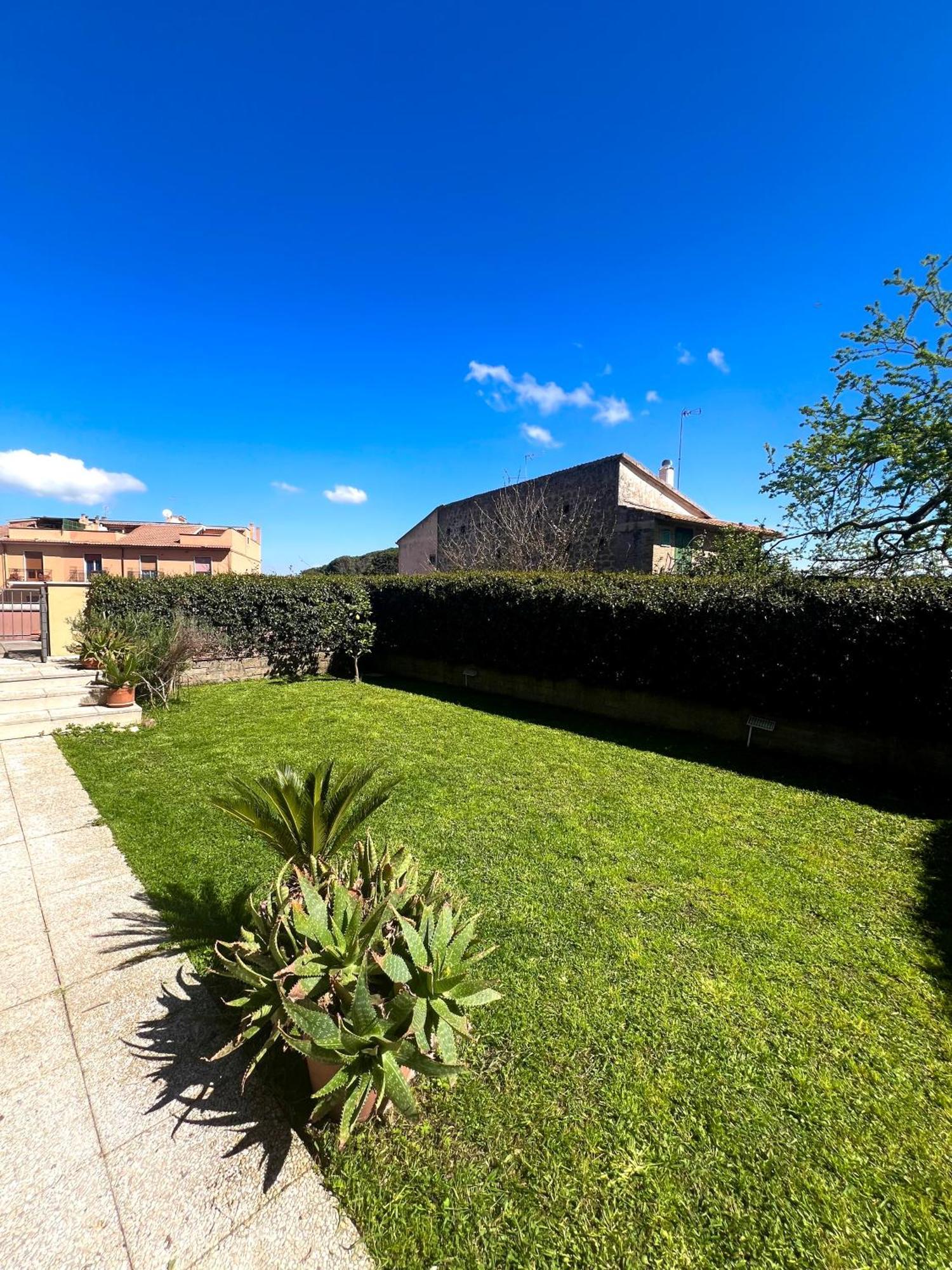 Appartamento Tra Il Borgo E Il Lago Anguillara Sabazia Buitenkant foto